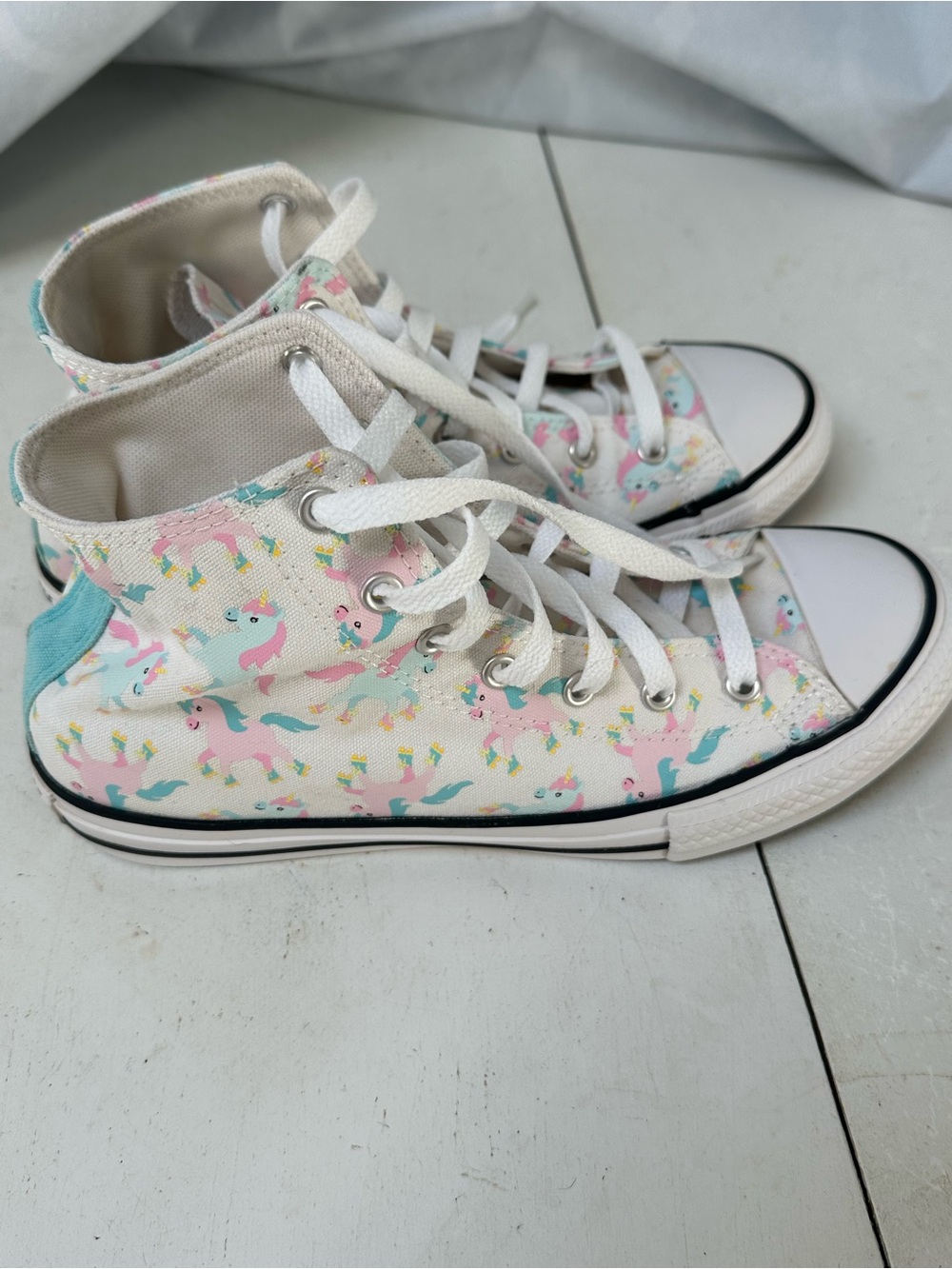 Converse Kids High-Top Sneakers in White with Pink & Teal Unicorns